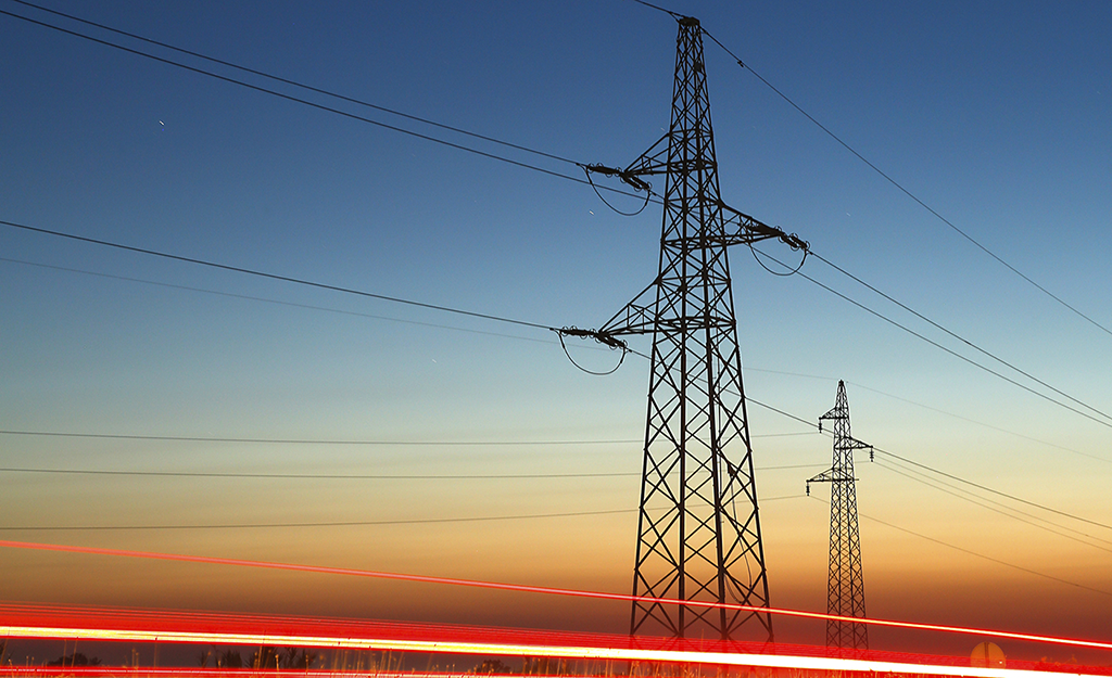 Energy risk_How businesses can reduce costs in a volatile market_tablet